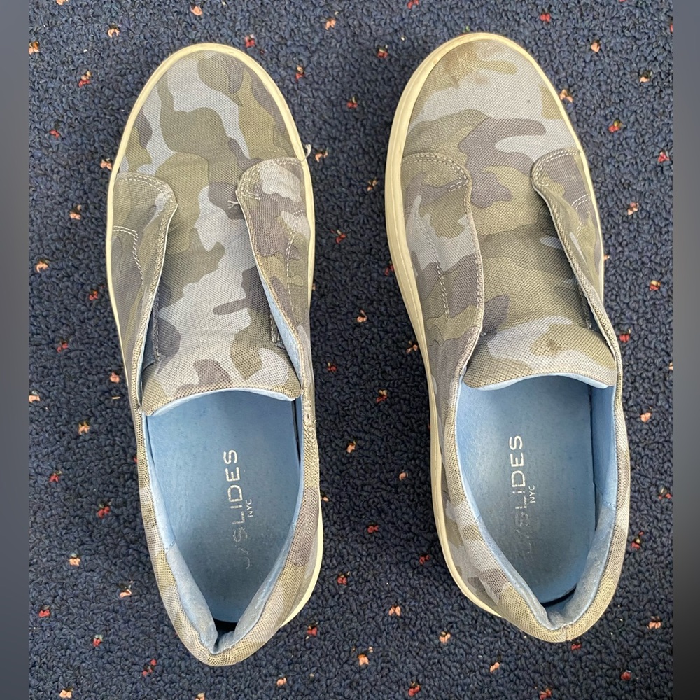 Women’s j slides